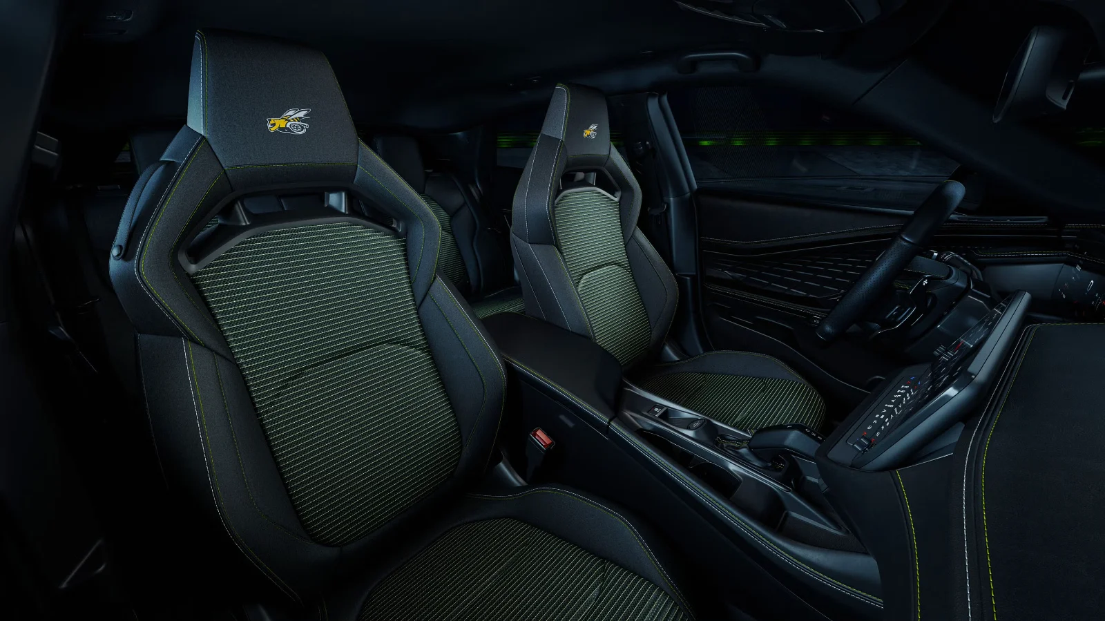 2027-Dodge-Charger-SuperBee-4.webp