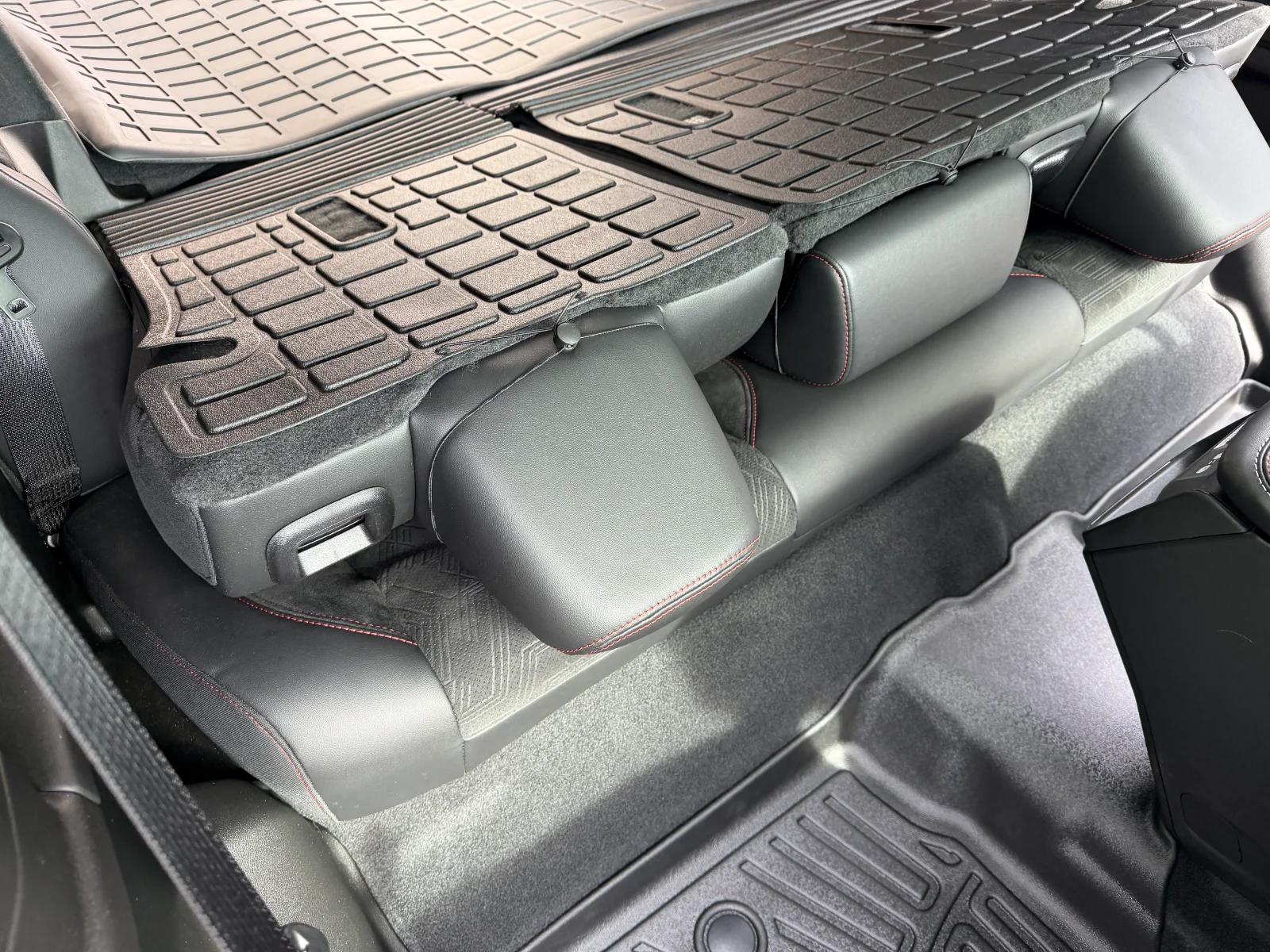 Back Mat for Rear Seat (while both seats folded down(, Taken from Driver's Side, View .webp
